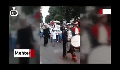 Çocukları Kur’an Kursu’nun açılış töreninde mehter marşıyla yürüttüler