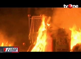 Tolak Konferensi G20, Ribuan Massa Bentrok dengan Polisi