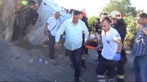 Bursa Tır, Pts Direklerini Devirdi Bursa-Ankara Karayolu Trafiğe Kapandı