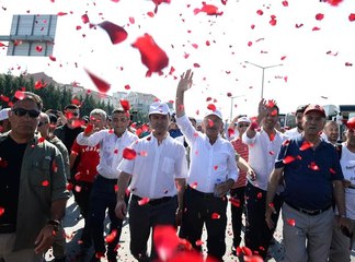 İstanbul İl Sınırına Giriş Yapan Kılıçdaroğlu: Gandi'nin Rekorunu Kırmak Güzel