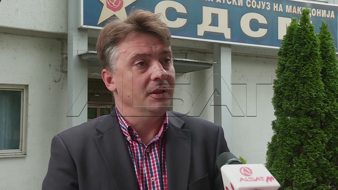 Наместо за решенија, стопанските комори се бора...