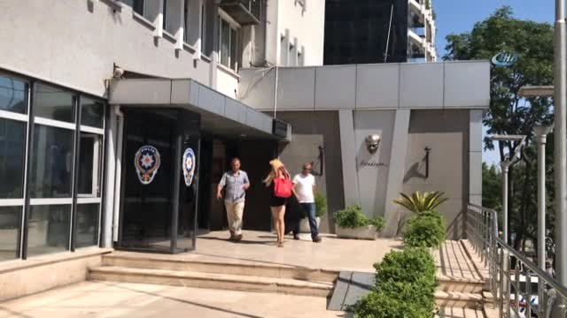 Travesti Hırsız 60 Bin TL'lik Peruk ve Saç Takımı Çaldı