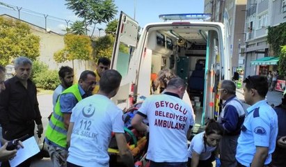 Havalandırma boşluğuna düşen işçi yaralandı