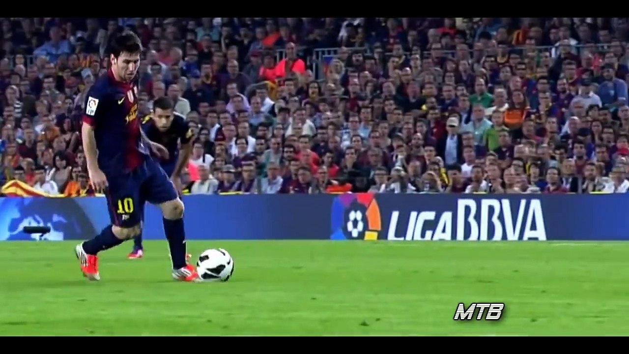 Lionel Messi Beating Real Madrid Players Legendary Dribbling vs RMCF ...