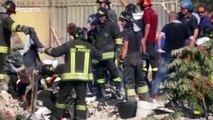 Ocho personas desaparecidas tras el derrumbe de un edificio en sur de Italia
