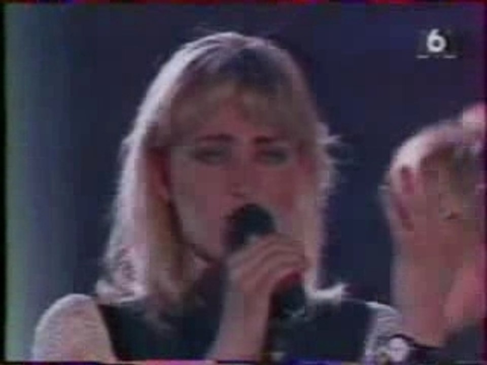 DON'T TURN AROUND  LIVE  AT DANCE MACHINE 3