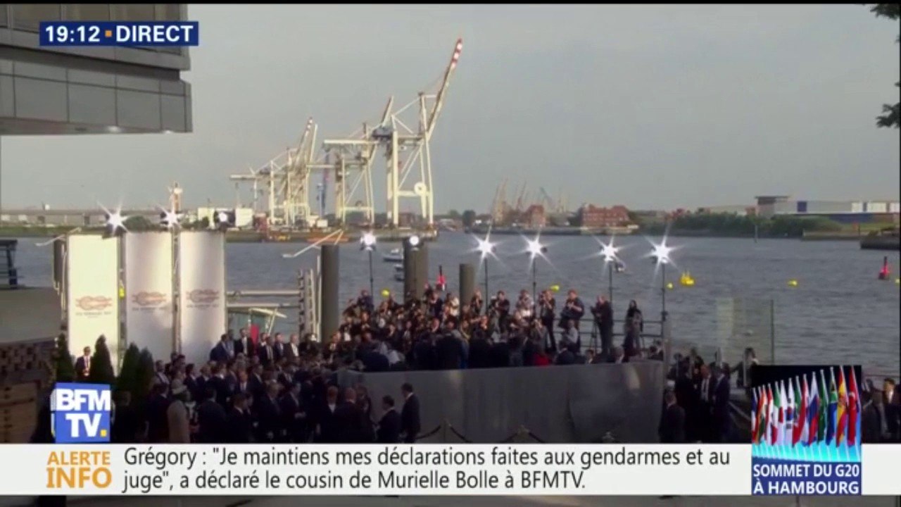 G20: leaders et conjoints prennent la pose pour la photo de famille