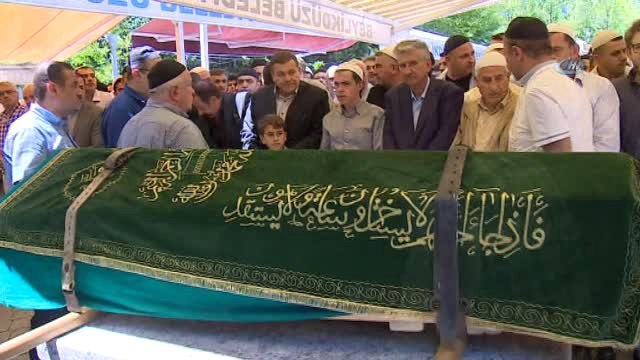 Seyyid Salih Geylani Dualarla Defnedildi