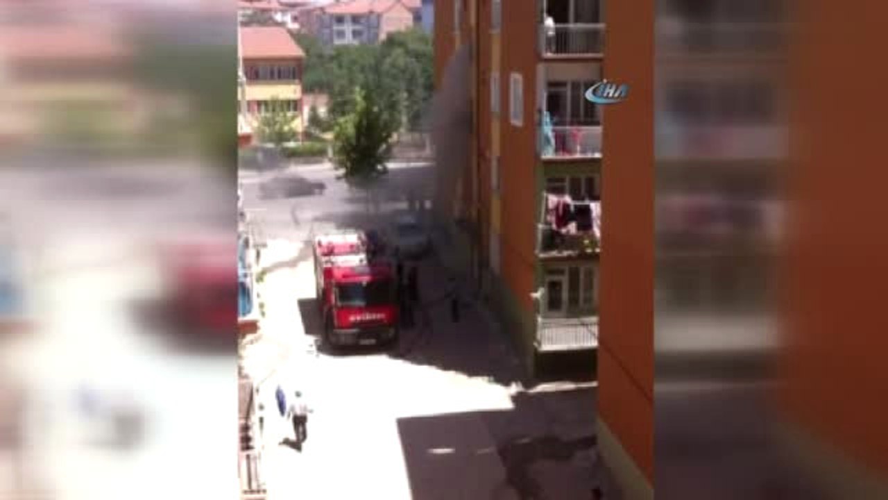 Apartman Yangınında 20 Kişi Hastanelik Oldu