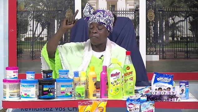 Deux Femmes Surpris Entrain De Fumer Du Chavre Indien - Version Kouthia Show