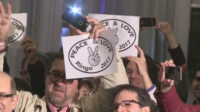 Fans argentinos le envían paz y amor a Ringo Starr en su cumpleaños 77