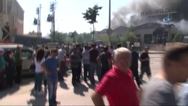 Tekstil Fabrikası Alev Alev Yanıyor