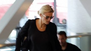 Lindsay Shookus Sneaks Out Of Ben Affleck's House To Catch Flight Out Of LA
