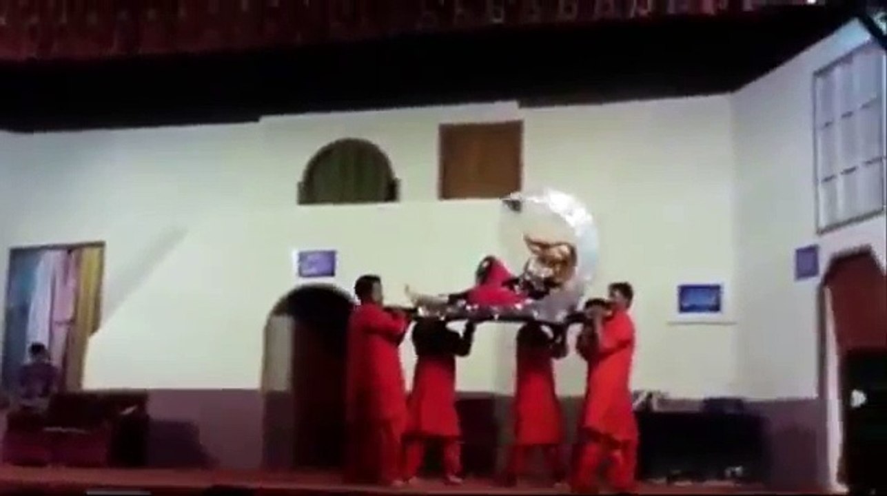 Sitara Baig hot dance masti mood