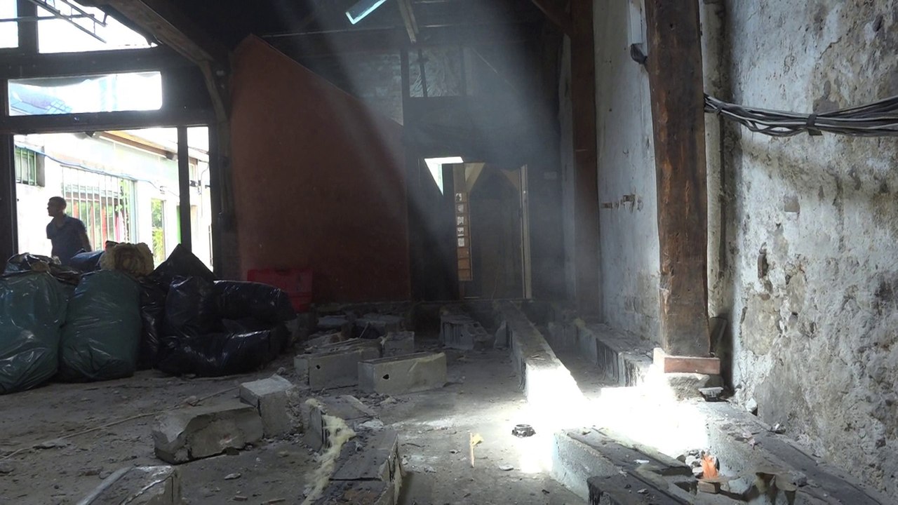 REGARD 446 Teaser REGARD DU CYGNE en attentant la dalle de béton - RLHD.TV