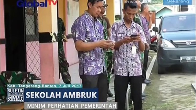 Sebuah Sekolah Ambruk Karena Gedung yang Sudah Tua