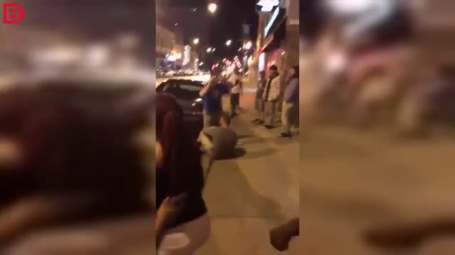 Quand tes potes viennent te défendre en mode Spartacus! KO direct