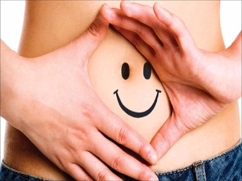 Esto es lo que no sabias que pasa si tomas agua con limón en ayunas