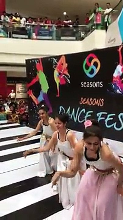 Impeccable Performance of the girls - Awesome