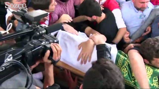 Cenaze namazında gözyaşları sel oldu