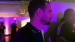 Ardentes 2017: Sean Paul reçoit une vareuse du Standard dans sa loge!