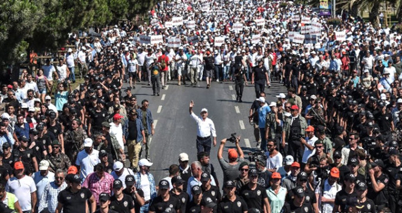 'Adalet Yürüyüşü' Sona Erdi! Kılıçdaroğlu Yalnız Yürüyecek, Maltepe Mitinge Hazırlanıyor