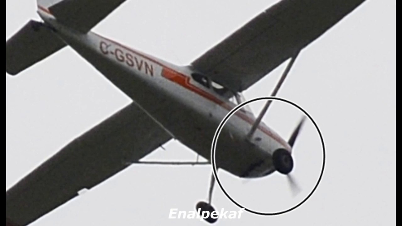 Shapeshifters Confirmed - Holographic Fake Plane