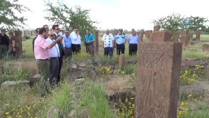 Vali Ustaoğlu: "Bölgenin Turizmle Ön Plana Çıkması Lazım"