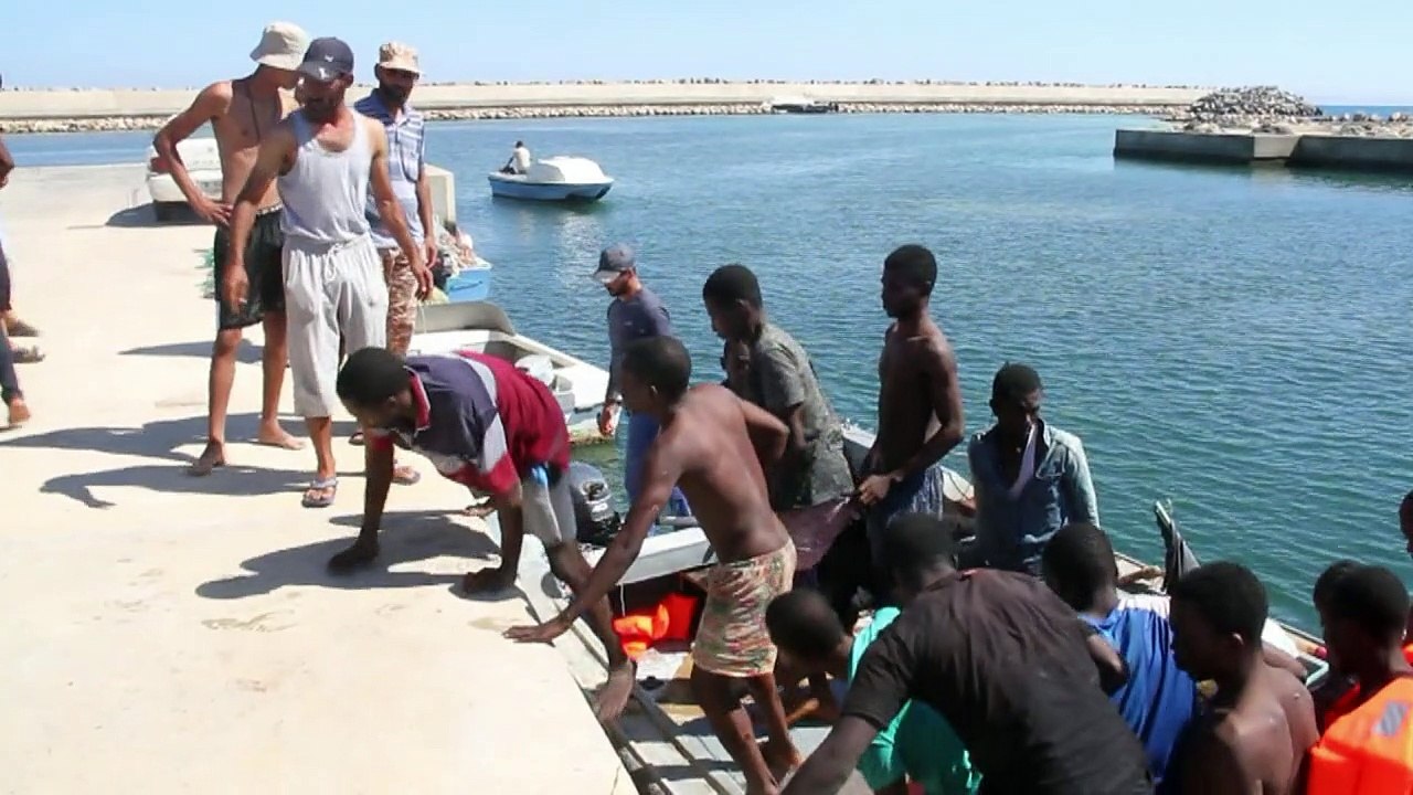 35 مهاجرا في عداد المفقودين قبالة سواحل ليبيا ب...