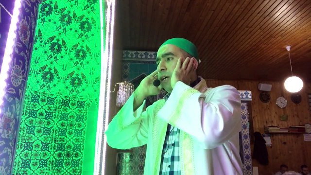 BU EZANI MUTLAKA DINLEYIN! METIN DEMIRTAS. ICINIZI TITRETEN YANIK MEDINE EZANI. Azan Madinah mp3. Azan Masjid Nabawi. Azan Madinah Munawwarah ESSAM BUKHARI. Arap makami ezan. Maqam Bayati Medine ezani. Sheikh Essam Bukhari. Medine müezzini Esam Buhari.