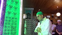 VITR NAMAZI NASIL KILINIR? SÜPER KIRAAT. KABE IMAMI SEYH MAHIR KIRAATI MAKAMI. SESI MUTLAKA DINLEYIN. MÜTHIS KIRAAT - HAFIZ METIN DEMIRTAS. Bu ses kalbinizi titretecek. Amazing imitation of Sheikh Maher Muayqali. Ünlü imamlari taklit eden genc. KURAN.