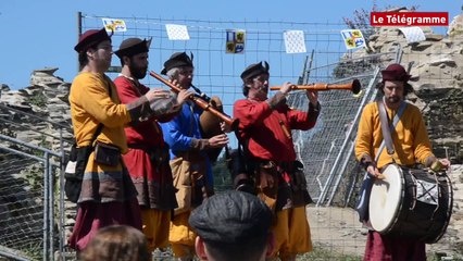 La Roche-Maurice (29). Les Montfort et les Blois se livrent à nouveau bataille