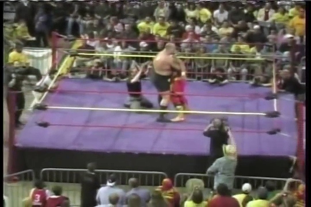 Hulk Hogan vs Paul Wight - Memphis Wrestling 4_27_07