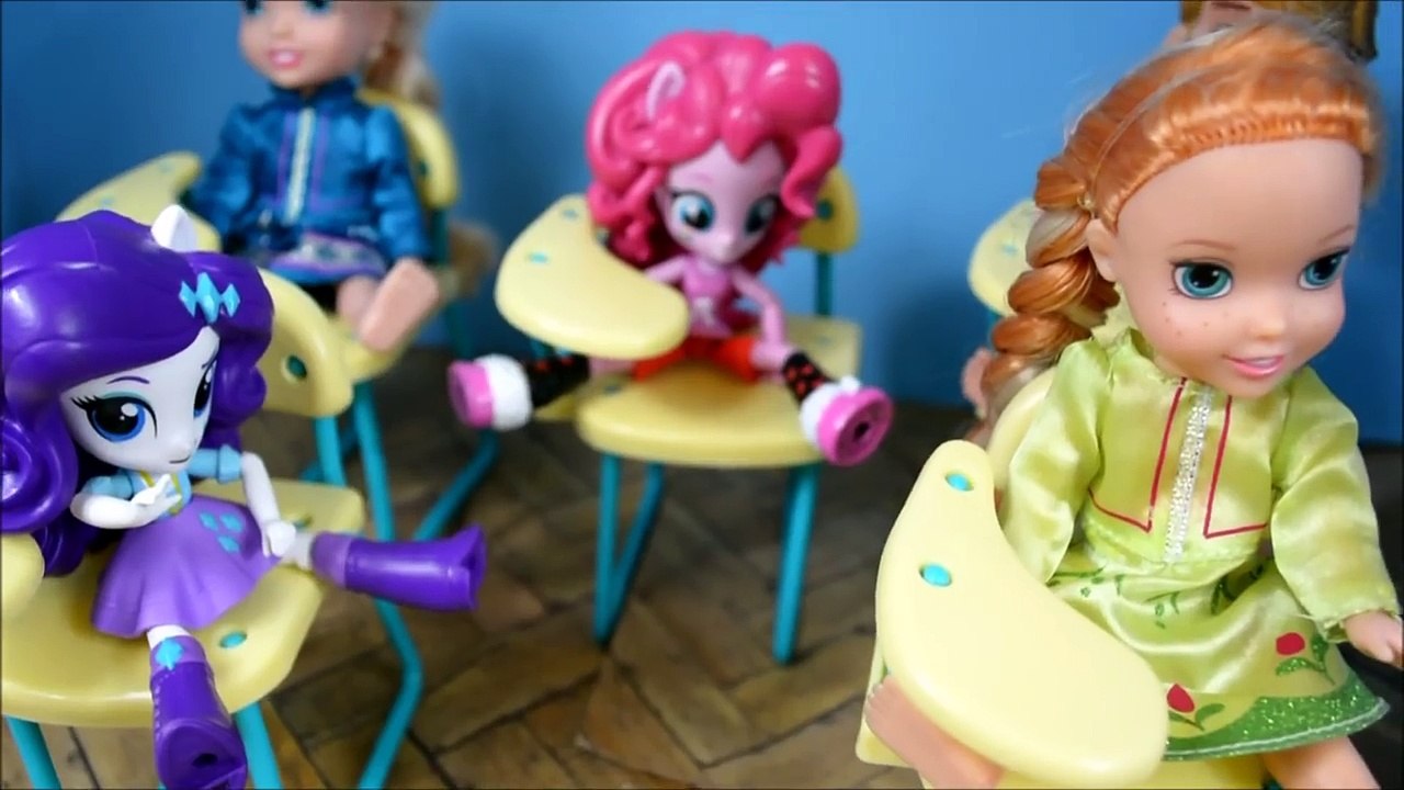 Frozen Anna And Elsa Toddlers Go To SCHOOL DANCE! PART 2 - toy heroes anna and elsa