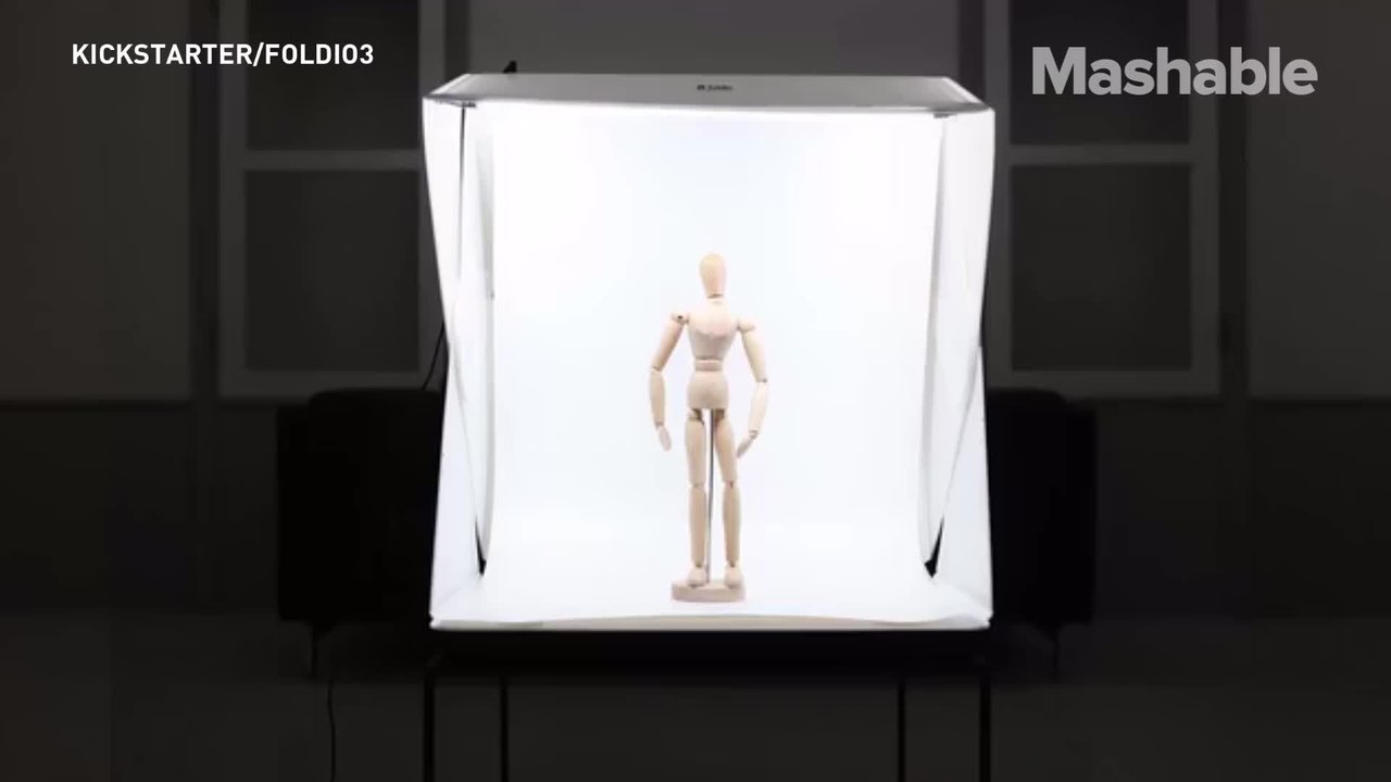 Capture artsy photos under budget with this portable, pop-up studio