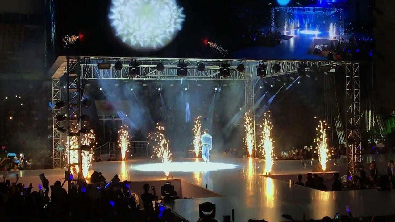 Remember Me & Không phải dạng vừa đâu - Sơn Tùng M-TP live tại offline Hà Nội