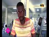 Anne de la Tv hiper seksi en salle de musculation Bak... - Maman de la Sen Tv hyper sexy en salle de musculation...Regardez