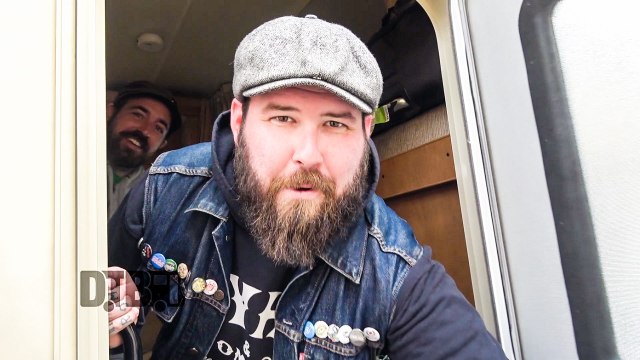 The Rumjacks - BUS INVADERS Ep. 1163