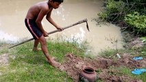 Creative Deep Hole Fishing Trap - HowTo Catch A Lot Of Fish and Snake Make By Smart Boy