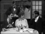 Charlie Chaplin - 1915-04-01 - Бегство в автомобиле (A Jitney Elopement)