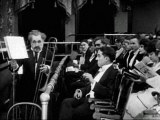 Charlie Chaplin - 1915-11-20 - Вечер в мюзик-холле (A Night in the Show)