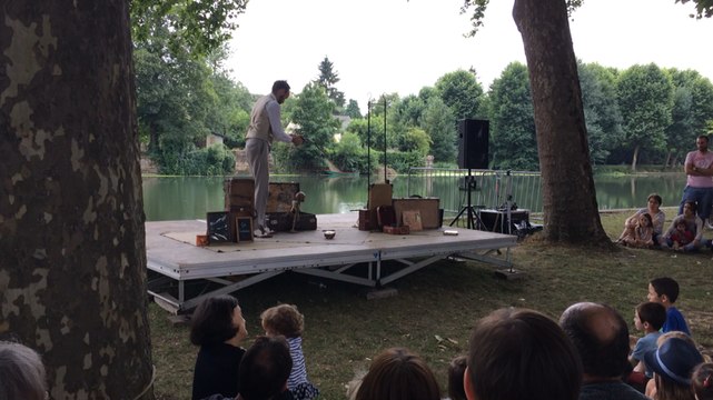 Affranchis : les marionnettes du Teatro Golondrino en piste