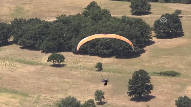 Yabancı Öğrenciler Yamaç Paraşütü Heyecanı Yaşadı