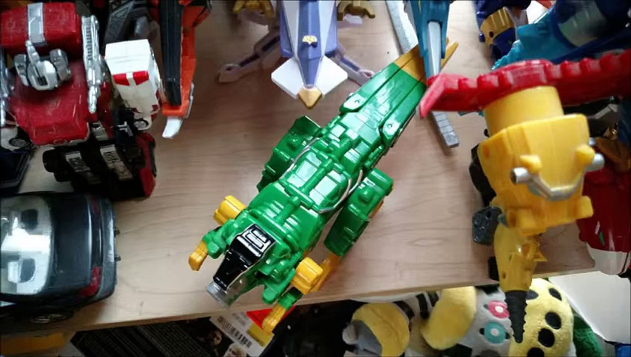 Dino Charge Megazord with Para and Raptor Zords Stop Motion
