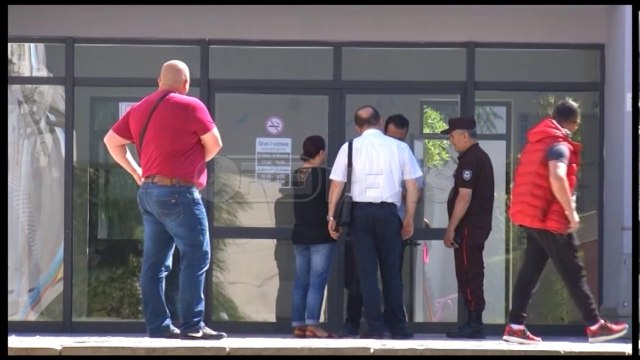 Ora News - Mitingu elektoral, Basha e mbi 100 mbështetës të PD përfundojnë në spital nga intoksikimi