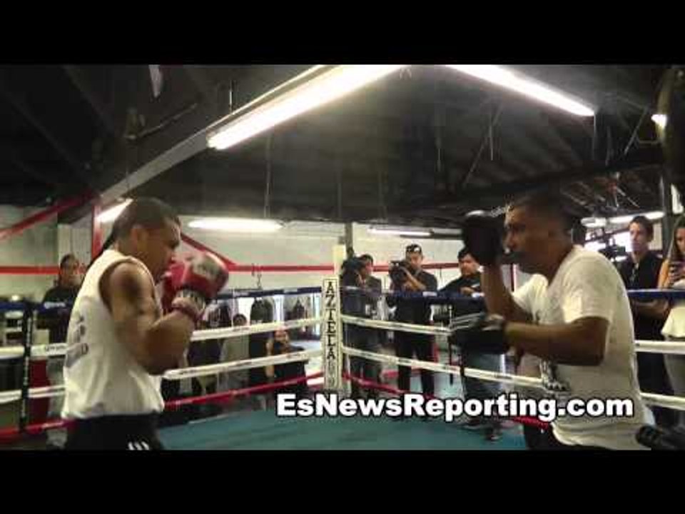 Ponce De Leon hitting the mitts