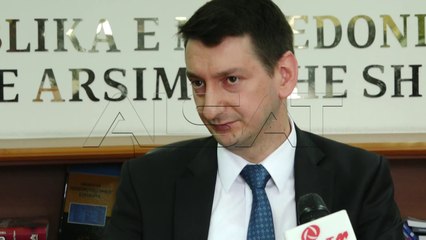 Прашањето за имињата на две училишта во Чаир останува нерешено