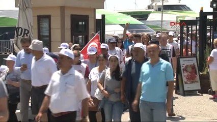 Bostancı'da Toplananlar Maltepe'ye Yürüyüşe Geçti