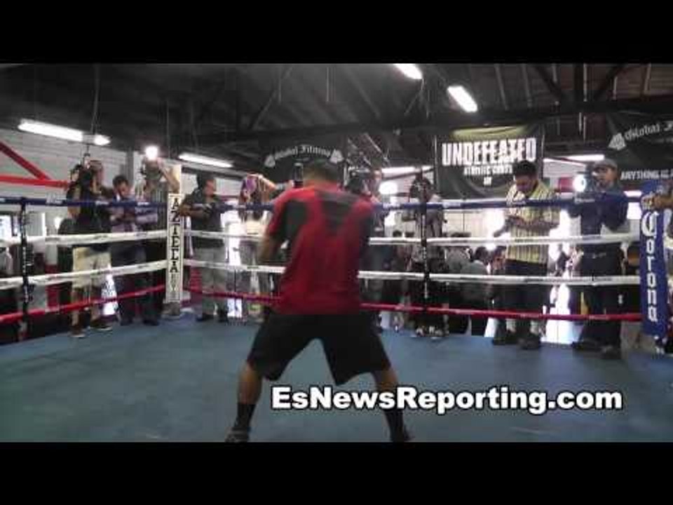 Abner Mares Shadowboxing