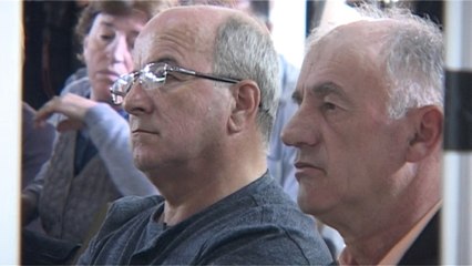 Behgjet Pacolli takohet me strukturat e AKR së në Gjakovë - Lajme